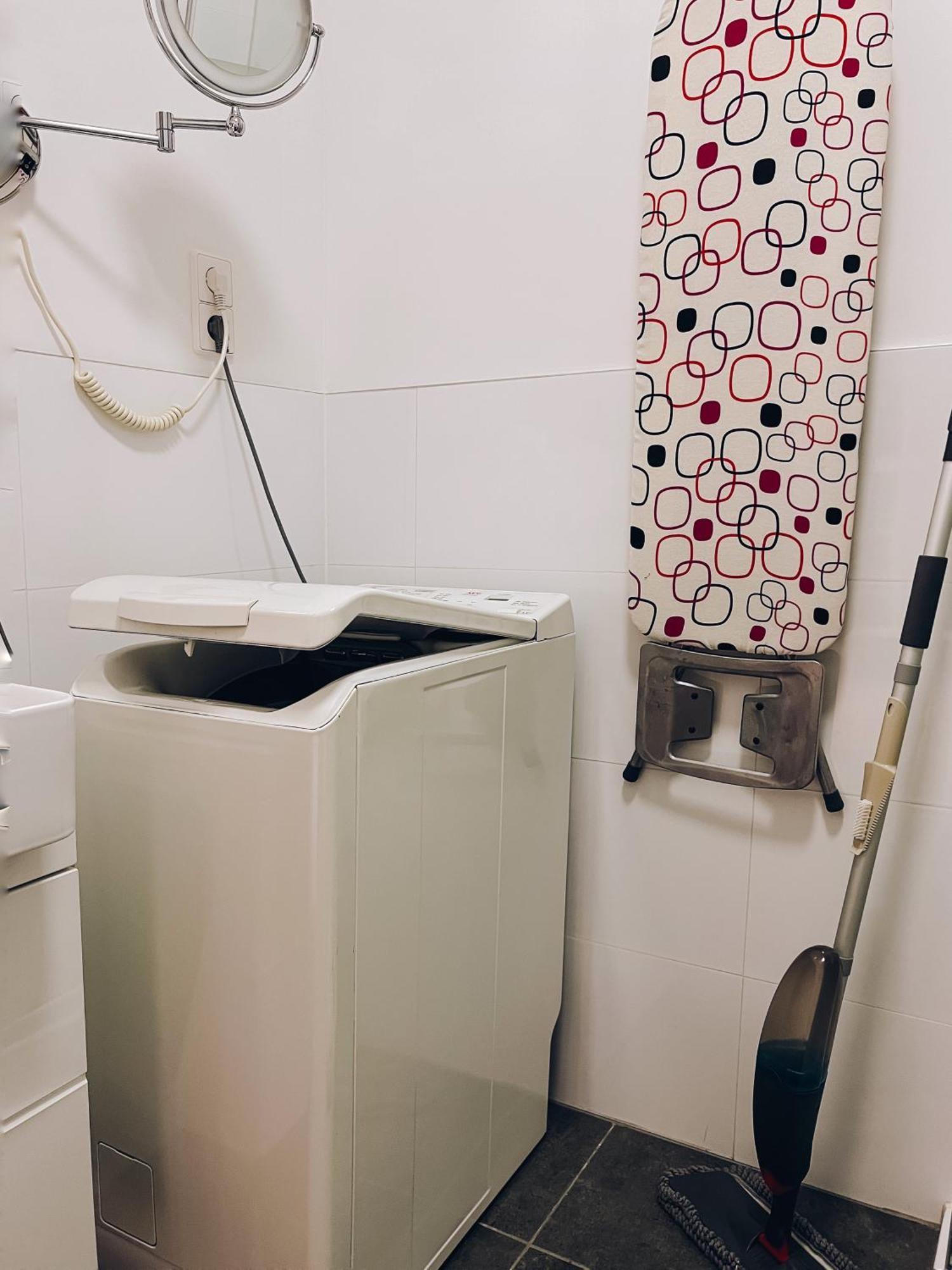 Neuwertiges Apartment Mit Kostenlose Privatparkplatz Auch Fuer Transporter Geeignet R1 Freiberg am Neckar Ngoại thất bức ảnh